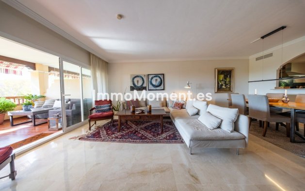 Wiederverkauf - Wohnung - Estepona  - Atalaya