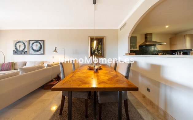 Wiederverkauf - Wohnung - Estepona  - Atalaya