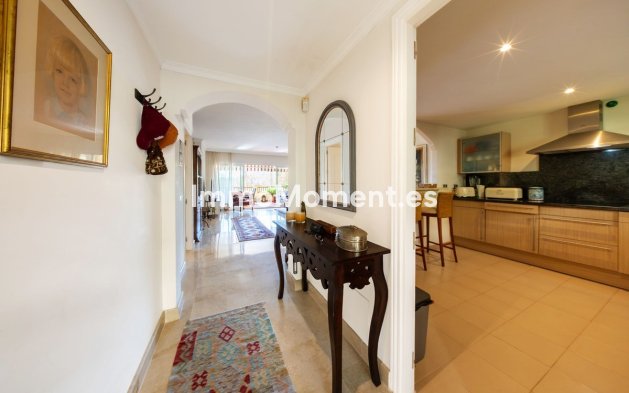 Wiederverkauf - Wohnung - Estepona  - Atalaya