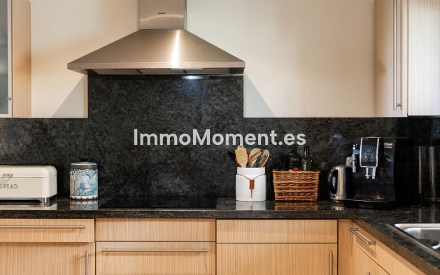 Wiederverkauf - Wohnung - Estepona  - Atalaya