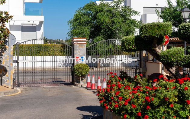 Wiederverkauf - Wohnung - Estepona  - Atalaya