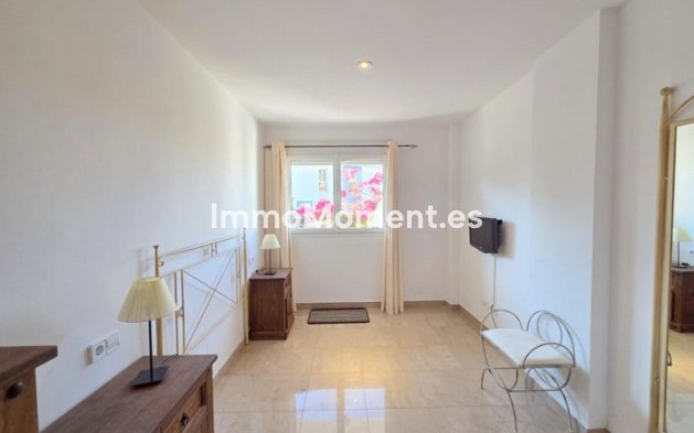 Resale - Apartment - Manilva - La Duquesa