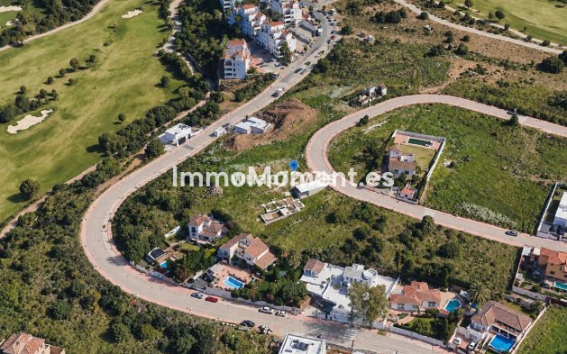 Wiederverkauf - Grundstück - Estepona  - Estepona Centro