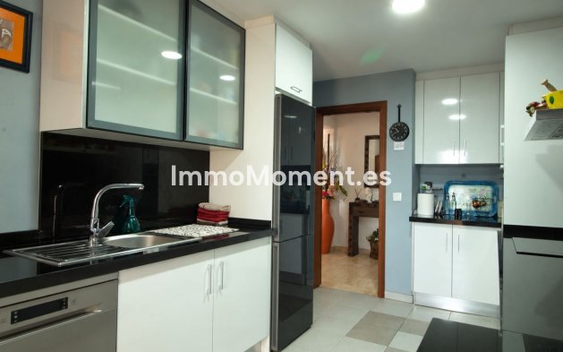 Wiederverkauf - Wohnung - Estepona  - Estepona Centro