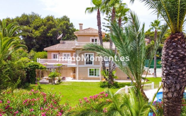 Wiederverkauf - Freistehende Villa - Orihuela Costa - Villamartín