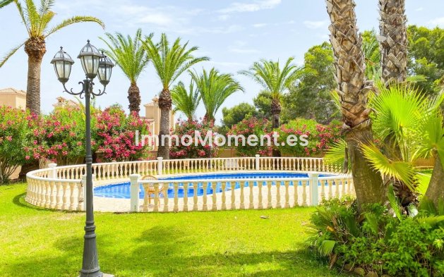 Wiederverkauf - Freistehende Villa - Orihuela Costa - Villamartín