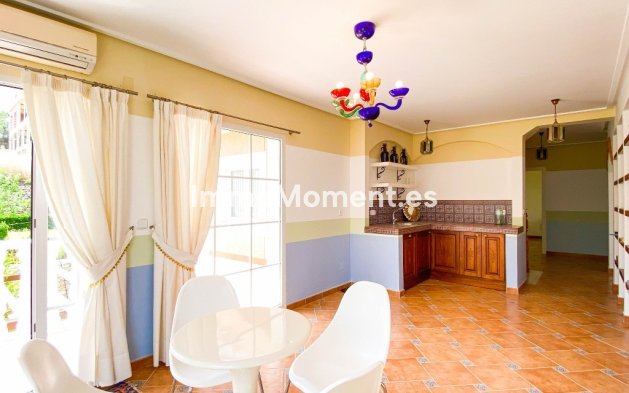 Wiederverkauf - Freistehende Villa - Orihuela Costa - Villamartín