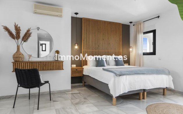 Reventa - Villa independiente - Marbella - Nueva Andalucía