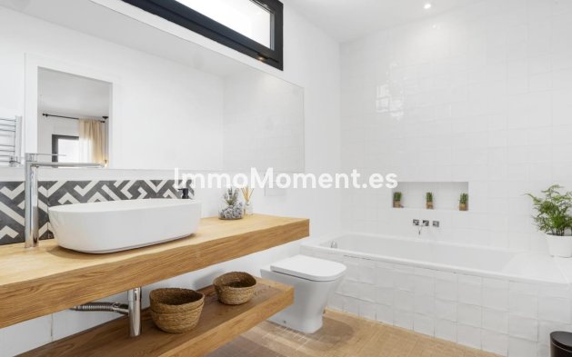 Reventa - Villa independiente - Marbella - Nueva Andalucía