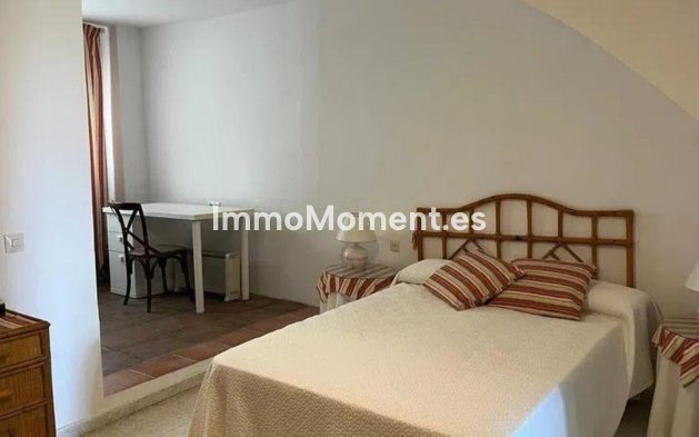 Revente - Maison mitoyenne - Estepona  - Estepona Centro