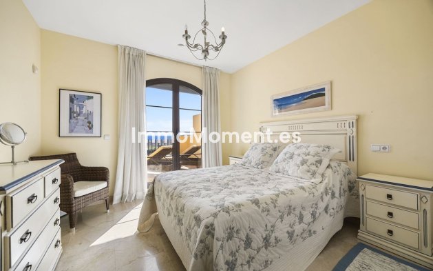 Resale - Apartment - Benahavís - Los Arqueros
