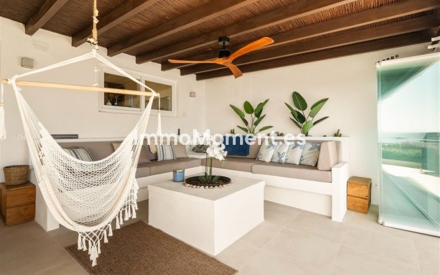 Wiederverkauf - Freistehende Villa - Estepona  - Estepona Centro