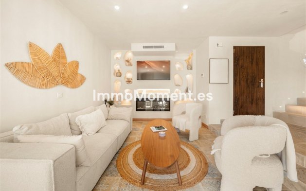 Wiederverkauf - Freistehende Villa - Estepona  - Estepona Centro
