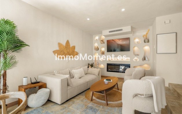 Wiederverkauf - Freistehende Villa - Estepona  - Estepona Centro