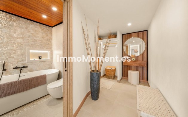 Wiederverkauf - Freistehende Villa - Estepona  - Estepona Centro