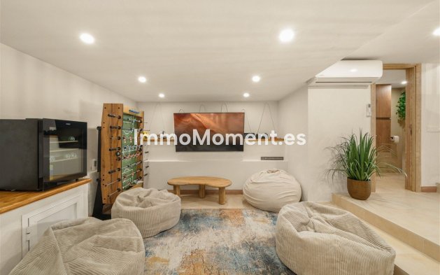Wiederverkauf - Freistehende Villa - Estepona  - Estepona Centro