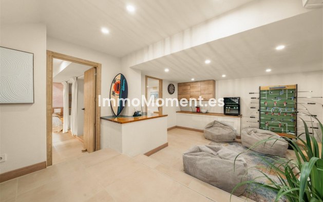 Wiederverkauf - Freistehende Villa - Estepona  - Estepona Centro