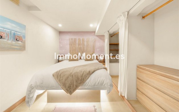 Wiederverkauf - Freistehende Villa - Estepona  - Estepona Centro