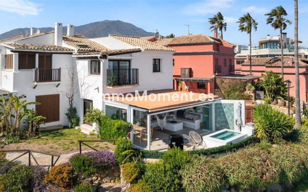 Wiederverkauf - Freistehende Villa - Estepona  - Estepona Centro