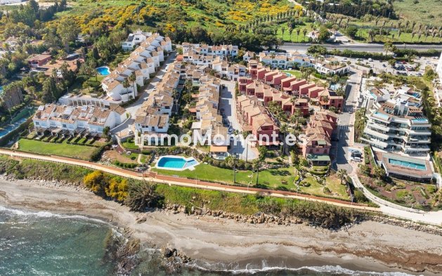 Wiederverkauf - Freistehende Villa - Estepona  - Estepona Centro