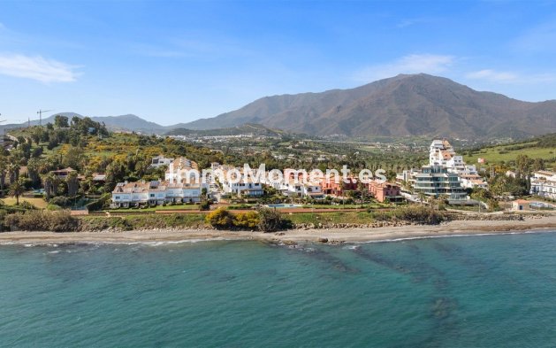 Wiederverkauf - Freistehende Villa - Estepona  - Estepona Centro