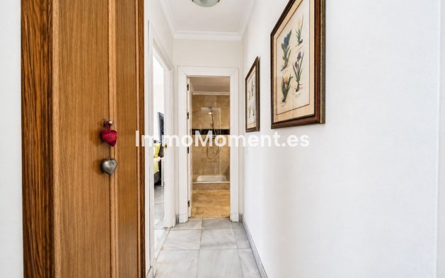 Resale - Apartment - Marbella - Elviria