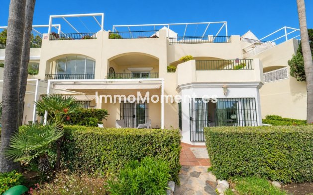 Resale - Apartment - Marbella - Elviria