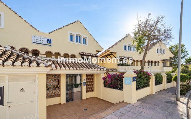 Resale - Apartment - Marbella - Elviria