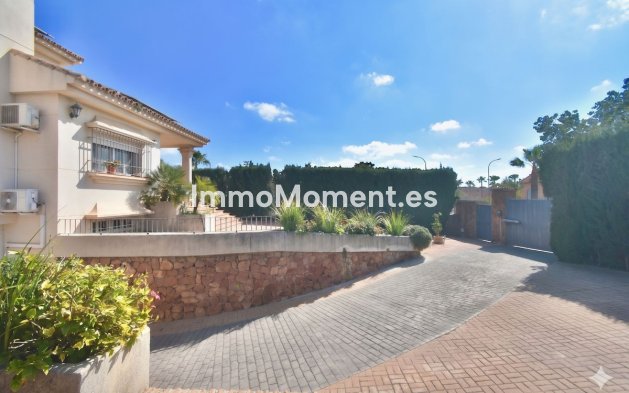 Reventa - Villa independiente - Interior  - Estacion de Cartama