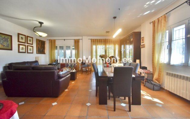 Reventa - Villa independiente - Interior  - Estacion de Cartama