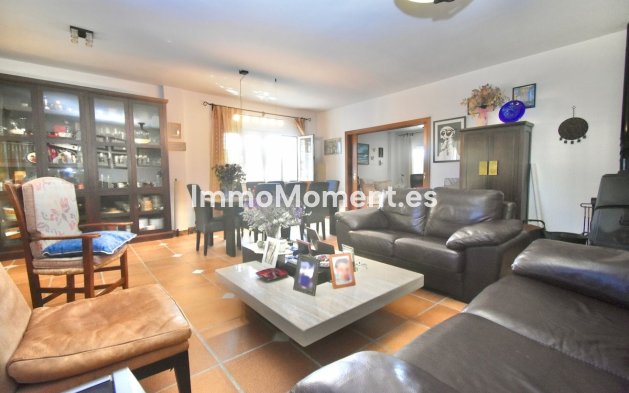 Reventa - Villa independiente - Interior  - Estacion de Cartama