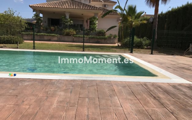 Reventa - Villa independiente - Interior  - Estacion de Cartama