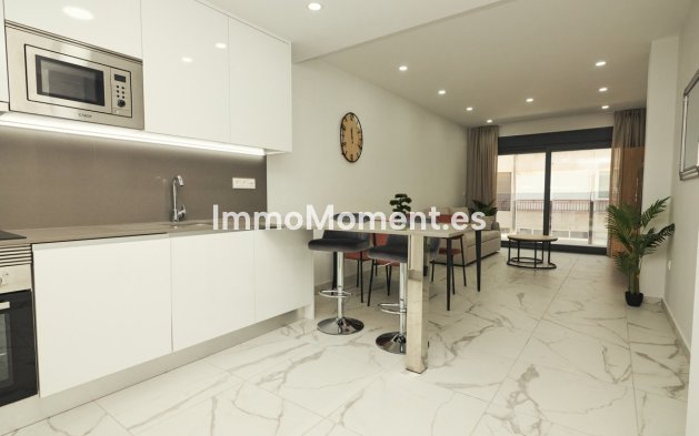 Wiederverkauf - Wohnung - Torrevieja - Torrevieja Centro