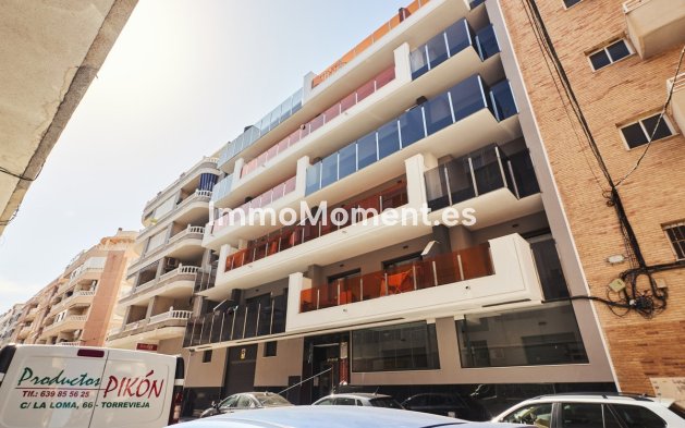 Wiederverkauf - Wohnung - Torrevieja - Torrevieja Centro