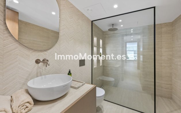 Wiederverkauf - Freistehende Villa - Benalmadena - Benalmadena Centro