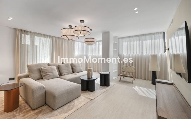 Wiederverkauf - Freistehende Villa - Benalmadena - Benalmadena Centro