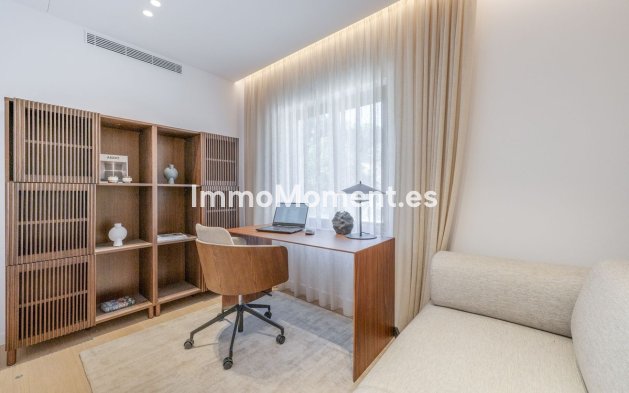 Wiederverkauf - Freistehende Villa - Benalmadena - Benalmadena Centro