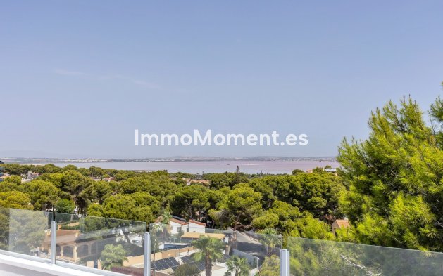Wiederverkauf - Freistehende Villa - Torrevieja - Los Balcones - Los Altos del Edén