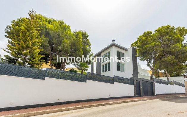 Wiederverkauf - Freistehende Villa - Torrevieja - Los Balcones - Los Altos del Edén