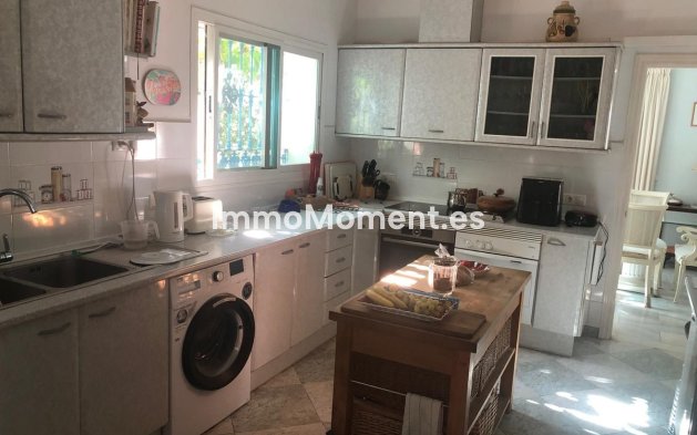 Resale - Detached villa - Mijas Costa