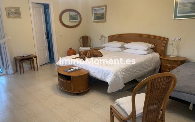 Resale - Detached villa - Mijas Costa