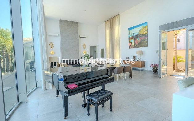 Resale - Detached villa - Benahavís - La Quinta