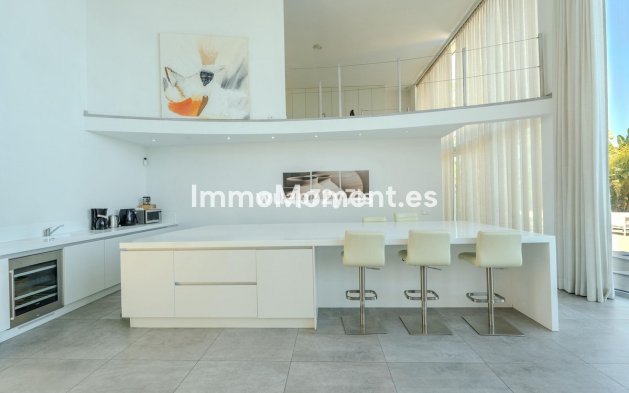 Resale - Detached villa - Benahavís - La Quinta