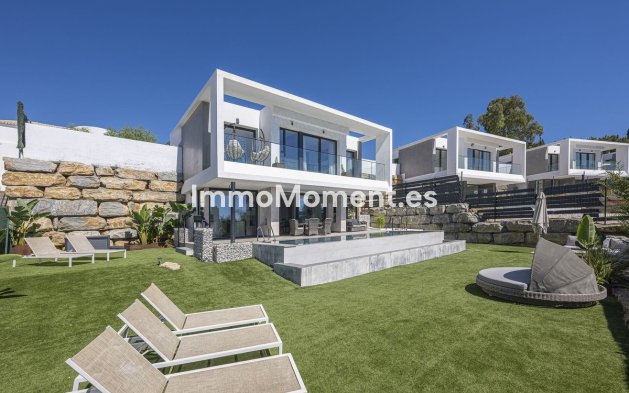 Wiederverkauf - Freistehende Villa - Estepona  - Valle Romano