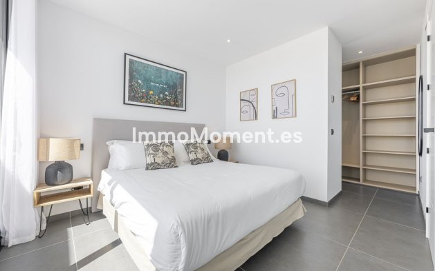 Wiederverkauf - Freistehende Villa - Estepona  - Valle Romano