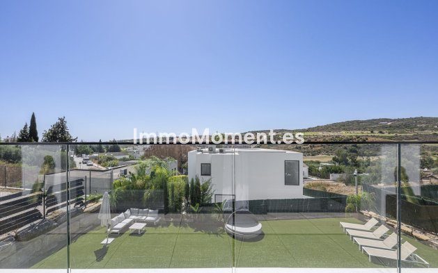 Wiederverkauf - Freistehende Villa - Estepona  - Valle Romano