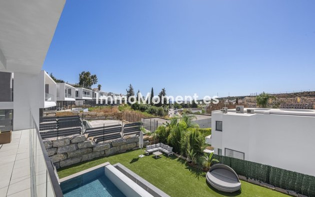 Wiederverkauf - Freistehende Villa - Estepona  - Valle Romano