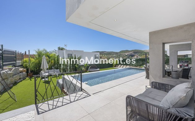 Wiederverkauf - Freistehende Villa - Estepona  - Valle Romano