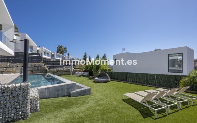 Wiederverkauf - Freistehende Villa - Estepona  - Valle Romano