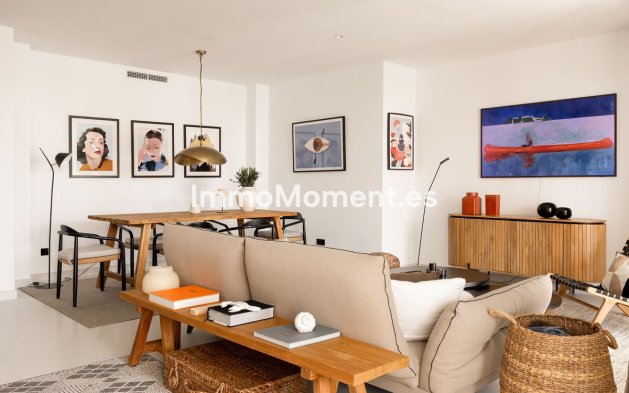 Resale - Apartment - Estepona - Estepona Centro